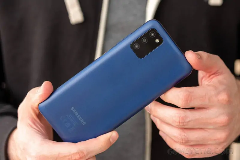 Як вибрати смартфон Samsung: різниця між серіями