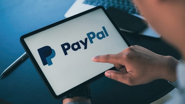 Коли PayPal стягує комісію