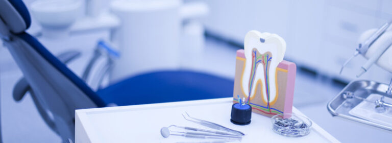 Ендодонтія: Ключ до здорових зубів
