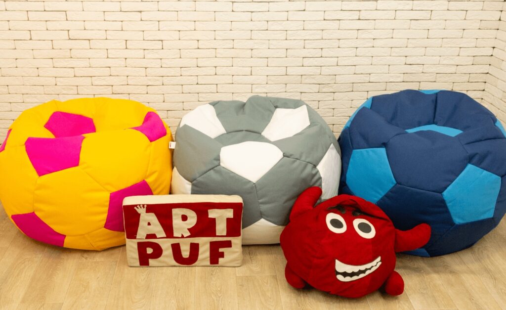 Разнообразие моделей бескаркасной мебели Art-Puf