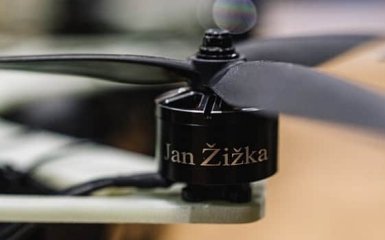 Здобуті технології. Чеська фірма передає Україні FPV-дрони “Ян Жижка” з…