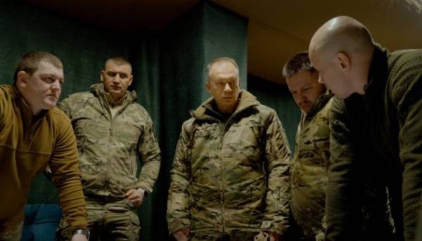 Оперативна ситуація на Запорізькому та Дніпропетровському напрямках: командувач Сирський провів&hellip;
