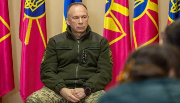 Передова сягає майже 1200 км: Сирський розповів про кількість російських&hellip;