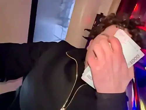 Син Тіни Кароль сяє в авто. Блогера, що “збирає перегляди…