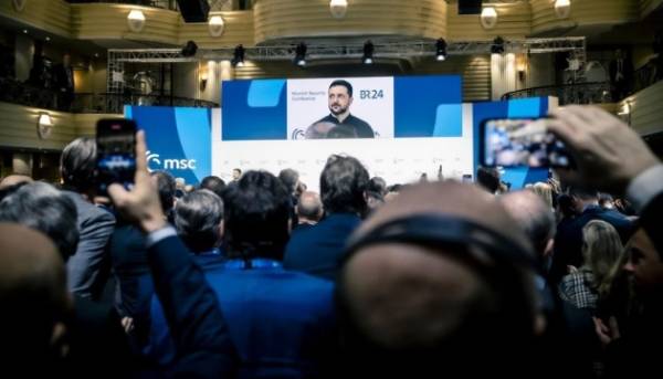 Зеленський: Затягування війни посилює путінську трансформацію, роблячи її більш загрозливою