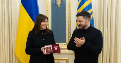 Паризький мер отримав від Зеленського орден княгині Ольги.
