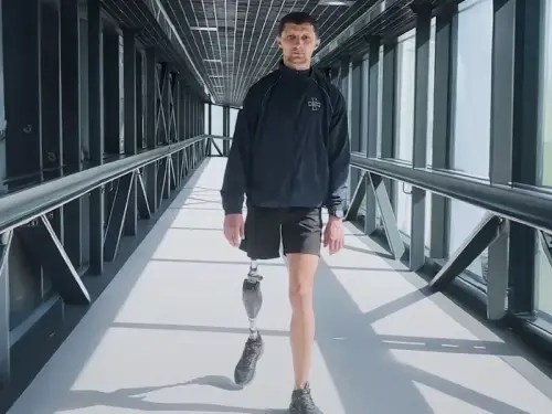 Вдячність Ахметову: Український воїн знову на ковзанці з високотехнологічним протезом&hellip;