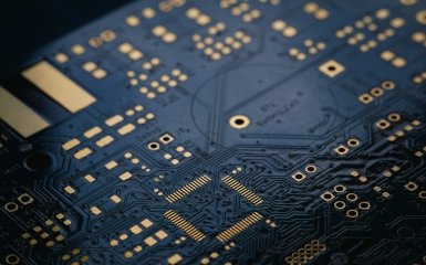 Нервові клітини людини на чипі освоїли комп’ютерну гру — ролик