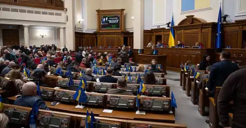 Володимир Цибулько про розкол між фракцією влади та президентом і ймовірну мобілізацію парламентарів.