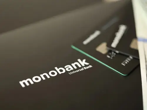 Monobank: Підтверджено скандал з ідентифікацією прапора як російського, – адвокат.