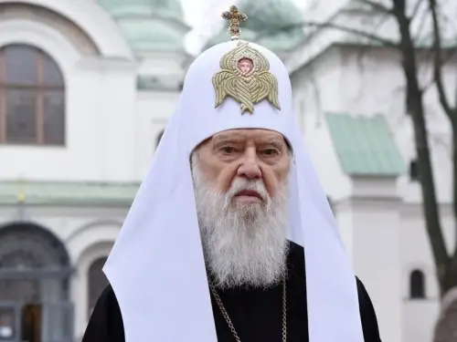 97-річного патріарха Філарета поклали до лікарні