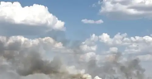 У Сумах російський дрон атакував адміністративну будівлю: постраждав юнак