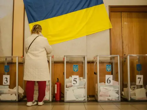 Залужний, Зеленський, Буданов: їхні ймовірні партії лідирують у виборах –&hellip;