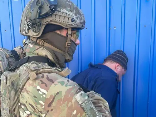 Збут зброї під прикриттям автосервісу: киянину повідомлено про підозру –&hellip;