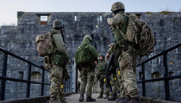 Морпіхи зупинили великий наступ супротивника в районі Олександрівки.