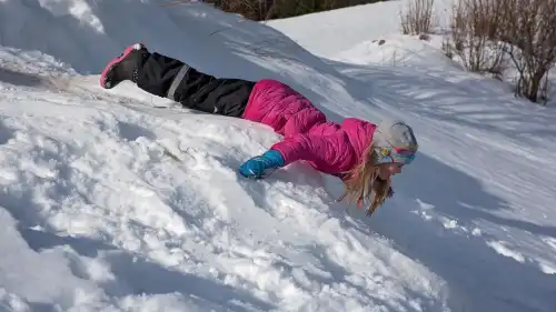 Дитячі травми голови здатні викликати віддалені наслідки.