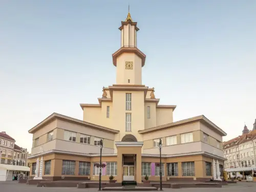 Родина заступника голови Івано-Франківської ОДА нарощує прибутки з державних закупівель…