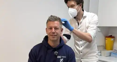 Мадяр, очільник угорської опозиції, пройшов перевірку на вживання наркотиків.