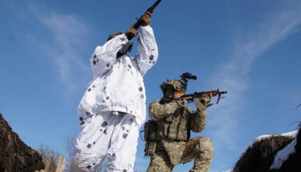 Бойові дії на передовій: 41 сутичка зранку, найінтенсивніше – Покровський…