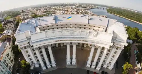 Росіяни завдали удару по спорудах МЗС, Мін’юсту та посольству Албанії&hellip;