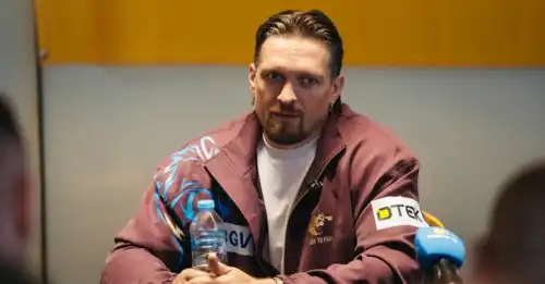 Усик провів зустріч з енергетиками-ветеранами ДТЕК перед каїрським поєдинком.