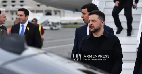 Зеленський вперше відвідав Вірменію.
