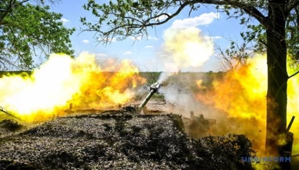За минулу добу на передовій відбулося 242 бойових сутички, три…
