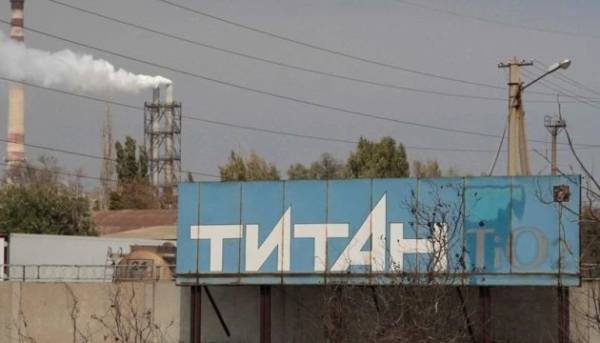 Безпілотники атакували завод «Кримський титан» у Армянську