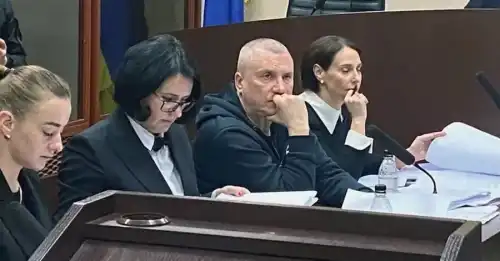 Одеського колишнього військкома Борисова обшукують – його машину зупинили на виїзді з Києва.