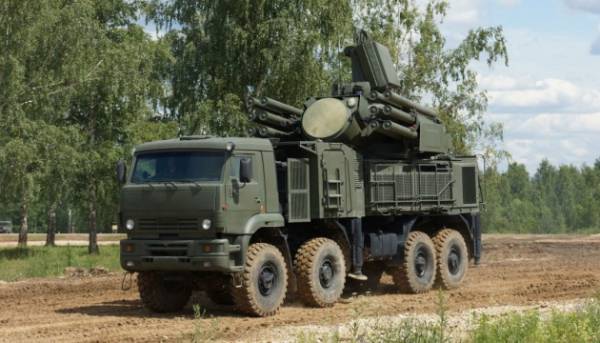 ЗРК “Панцир” помічено на даху житлового будинку в Москві –…