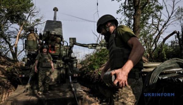 196 бойових зіткнень на передовій, ворог здійснив 50 авіанальотів