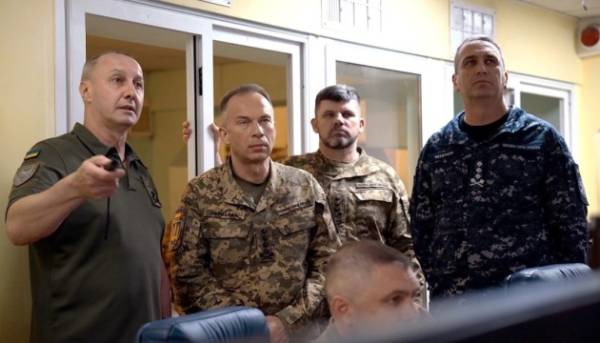 Керівник перевірив системи протиповітряної оборони на південному напрямку та віддав&hellip;