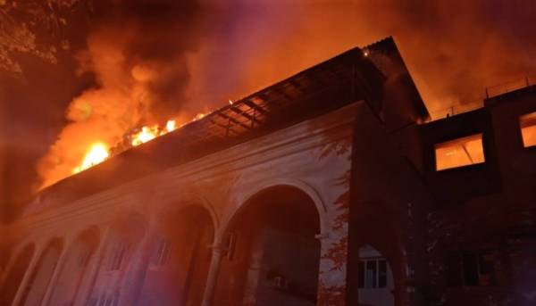 Російська масована балістична атака на Київ знищила друкарню та близько 250 тисяч…