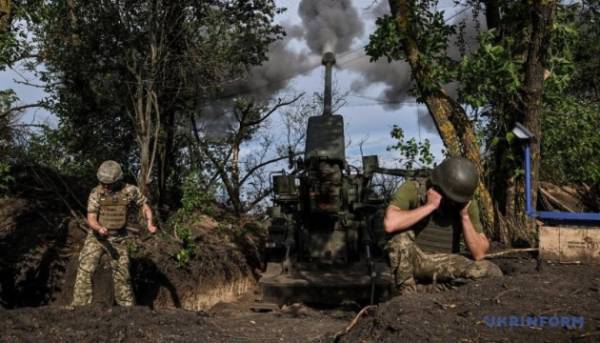 Протягом минулої доби на фронті зафіксовано 235 бойових зіткнень, найбільшу кількість атак ворога зареєстровано на п’ятьох напрямках.