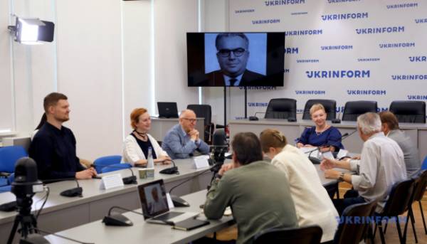 Цьогорічний музичний фестиваль РетроМузФест, присвячений Весоловському, відбудеться під девізом «Мелодії, що руйнують бар’єри».
