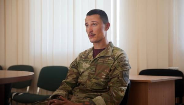 Командир навчального батальйону вважає, що для десантників найкращими є Browning…