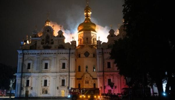 ЮНЕСКО підтверджує, що три об’єкти світової спадщини в Україні перебувають під загрозою через агресивні дії РФ.