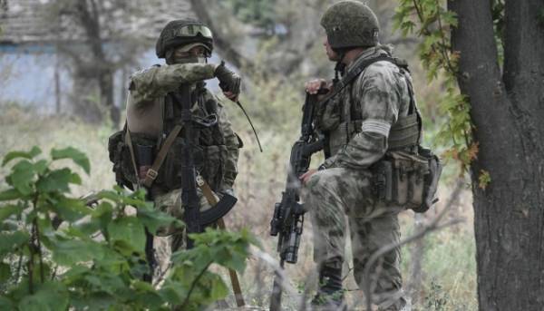 Українські підрозділи успішно відбивають ворожі атаки на Куп’янському та Вовчанському напрямках, але російські війська продовжують наполегливо штурмувати, як повідомив Трегубов.