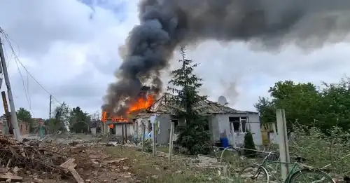 Росія завдала удару КАБами по місту Слатине на Харківщині, внаслідок&hellip;