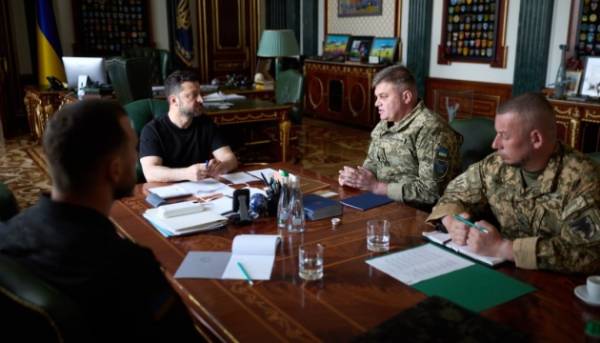Президенту України Володимиру Зеленському надали звіт щодо готовності до різноманітних…