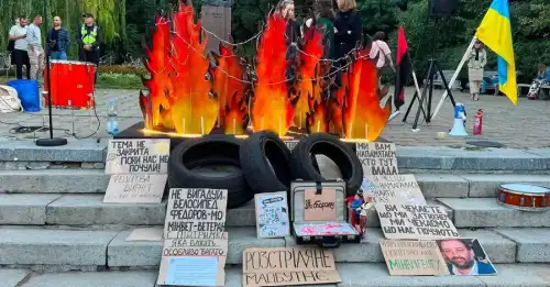Біля ВП у Києві знову почалися протести проти призначення Федорова.