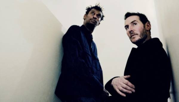 Британському гурту Massive Attack заборонили виступати в Сінгапурі через показ&hellip;