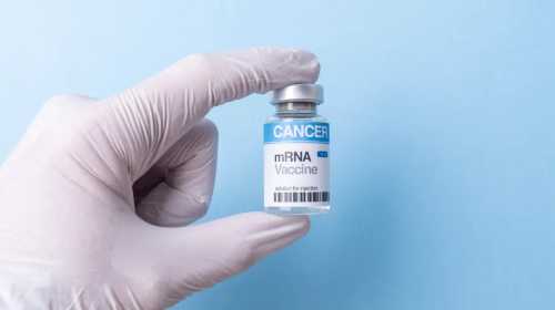Moderna та Merck mRNA-вакцина показала ефективність у тестуванні проти меланоми