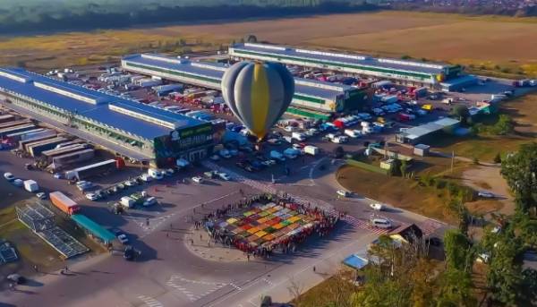 Детективи НАБУ закрили розслідування стосовно привласнення 18 соток земельної ділянки ринку «Столичний».