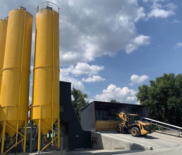 Услуги компании «S-beton»: производство, доставка бетона и аренда спецтехники