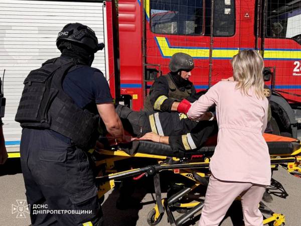 Рятувальники постраждали під час обстрілу на Дніпропетровщині