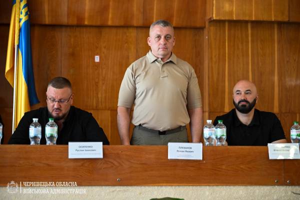 Кельменці вітають Романа Плеханова на посаді очільника Дністровської РВА